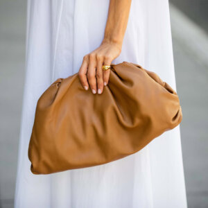 10 Classic Clutches You Need for Fall - Miravae fashion guide and style inspiration